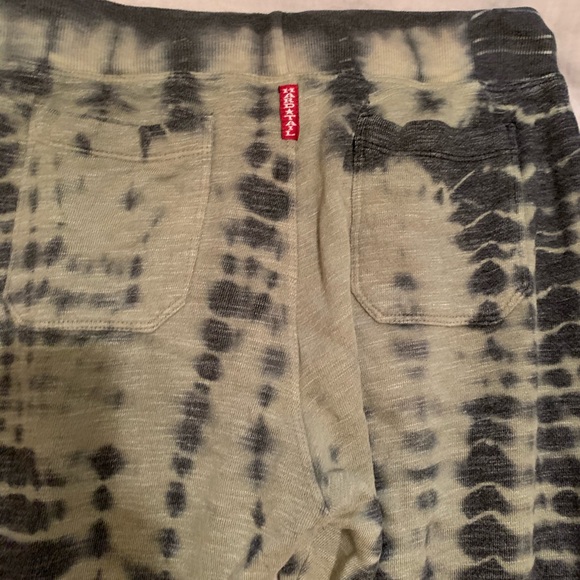 sweats - Picture 4 of 4